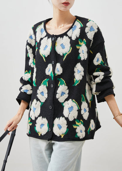 Gracefully Styled Cardigan for Any Occasion