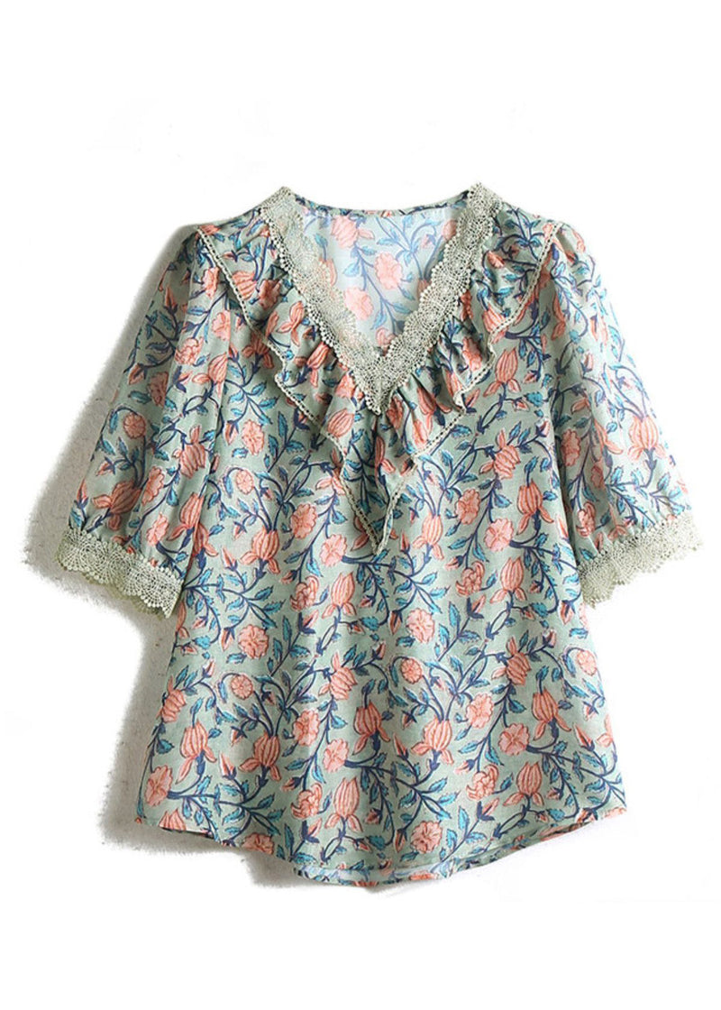 A Vintage Style Top with Delicate Timeless Details