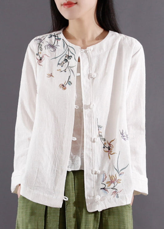 Gracefully Styled Coat for Any Occasion