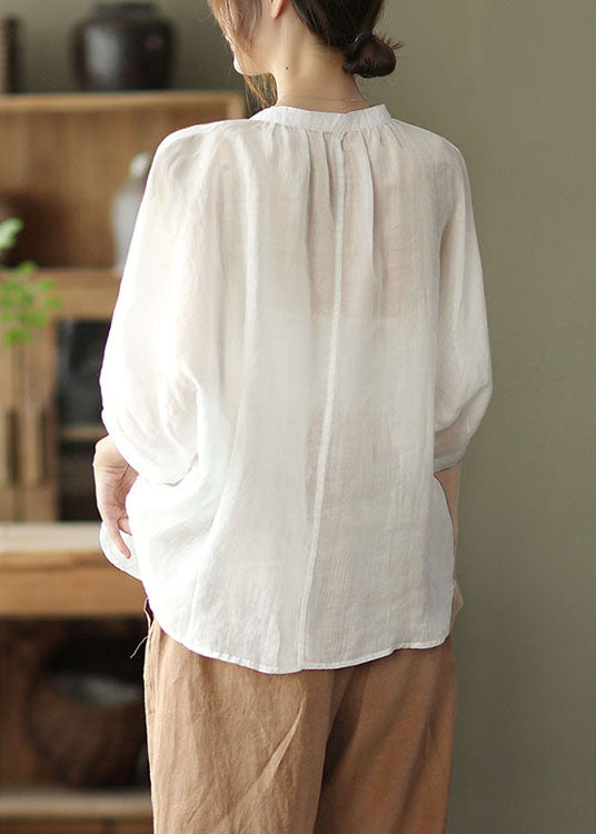 Well Tailored Top with a Graceful Silhouette