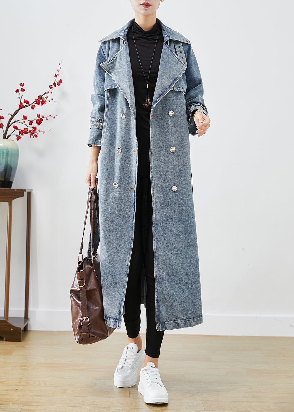 Sophisticated Coat with a Clean Classic Look
