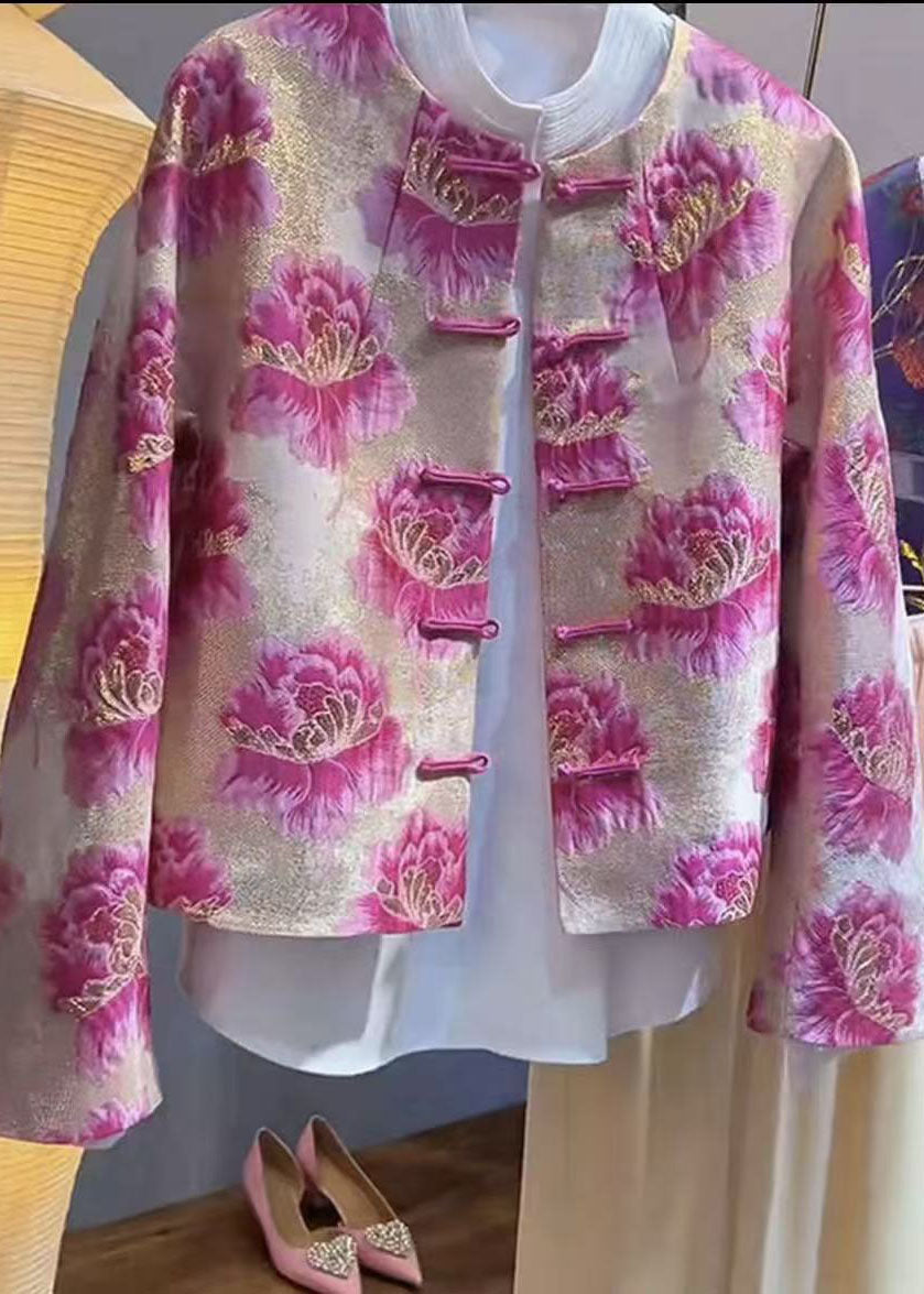 Gracefully Styled Coat for Any Occasion