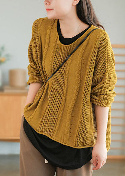 Well Tailored Sweater with a Graceful Silhouette