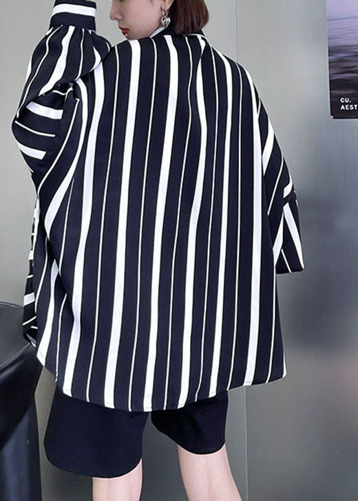 Effortlessly Elegant Blouse with a Timeless Design