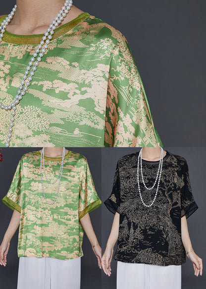 Beautifully Crafted Blouse in a Classic Style