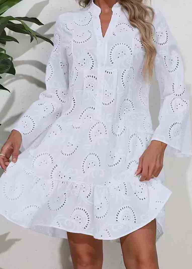 Beautifully Finished Dress in a Timeless Design