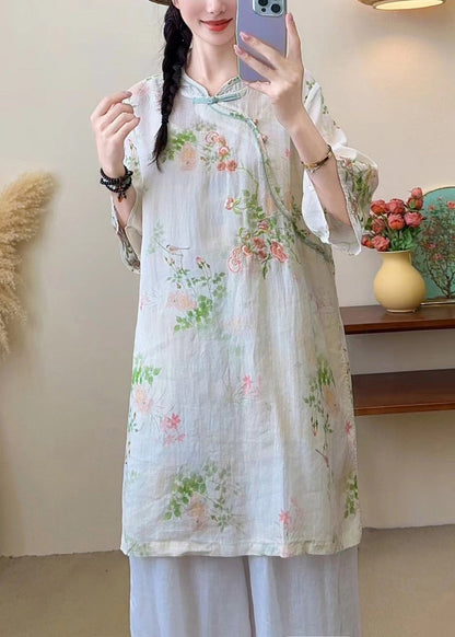 Beautifully Crafted Blouse in a Classic Style