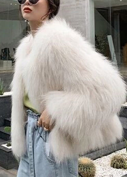Gracefully Styled Coat for Any Occasion