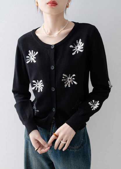 Elegantly Styled Cardigan for Everyday Wear