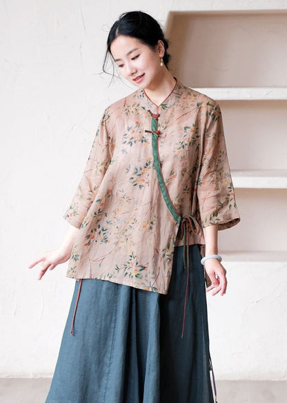 Classic Vintage Shirt with a Flattering Fit
