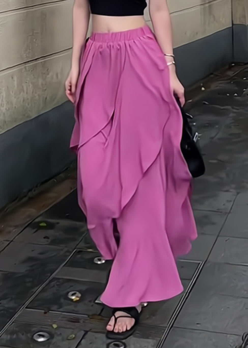 Well Tailored Garment with a Graceful Silhouette