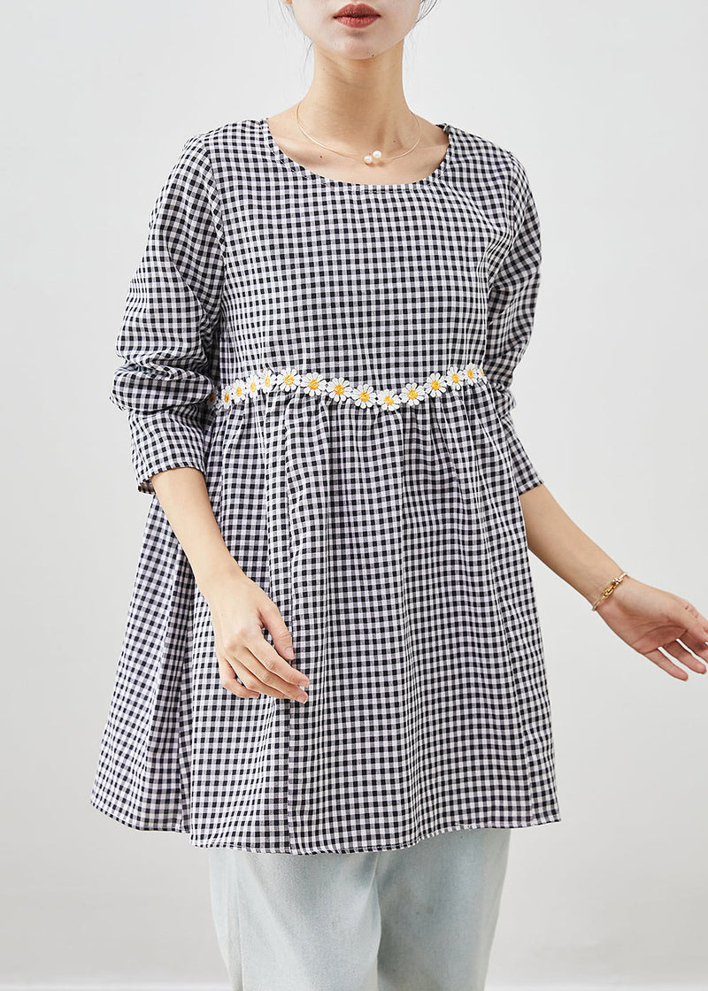 Elegantly Styled Blouse for Everyday Wear