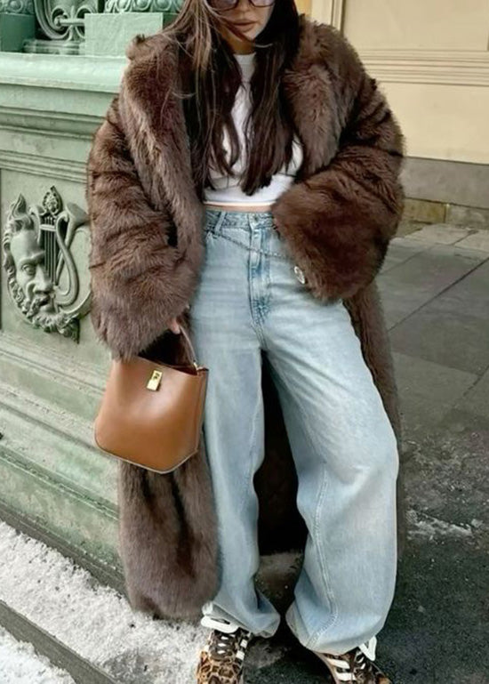 Sophisticated Coat with a Clean Classic Look