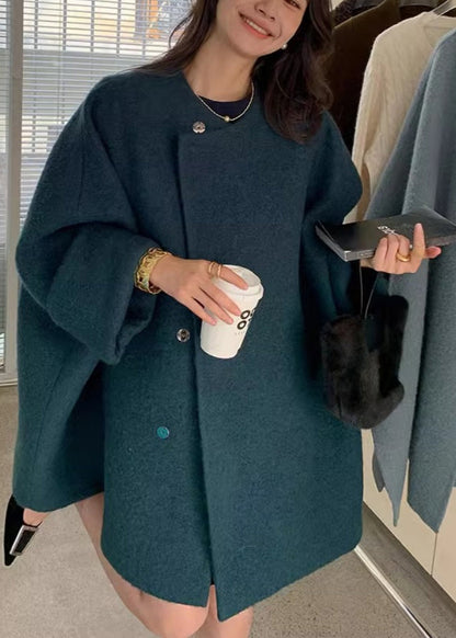 Elegantly Styled Coat for Everyday Wear