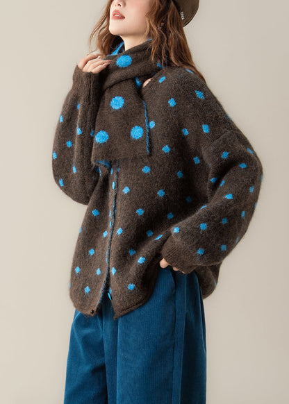Gracefully Styled Coat for Any Occasion
