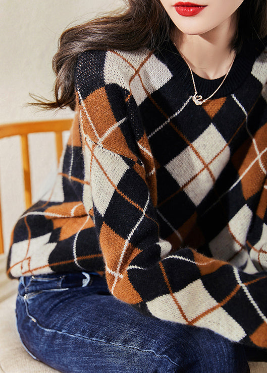 Classic Vintage Shirt with a Flattering Fit
