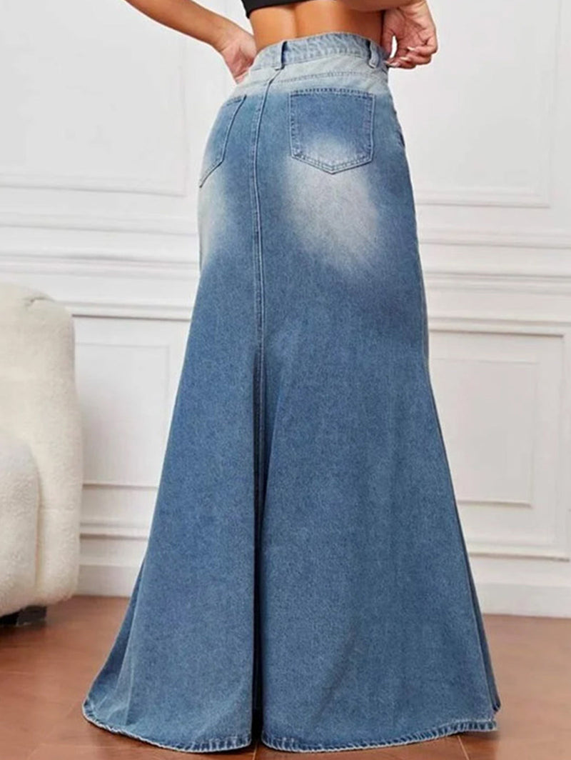 Gracefully Styled Garment for Any Occasion