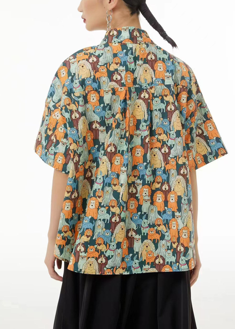 Beautifully Finished Blouse in a Timeless Design