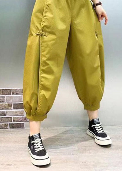Well Tailored Pants with a Graceful Silhouette