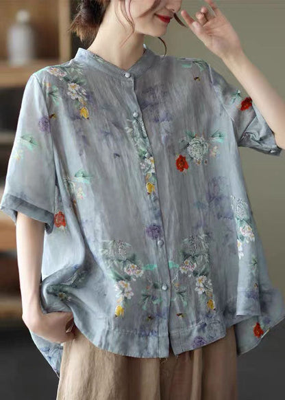 Effortlessly Elegant Top with a Timeless Design