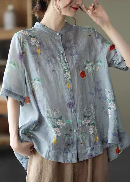 Effortlessly Elegant Top with a Timeless Design