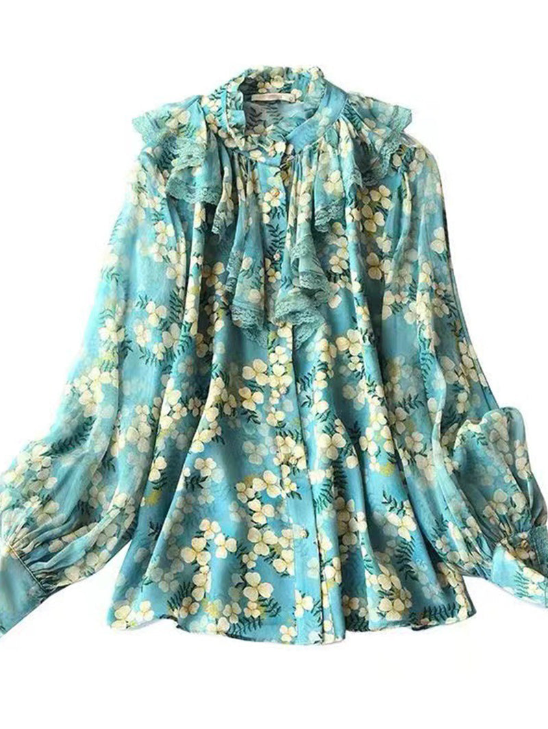 Classic Vintage Blouse with a Flattering Fit