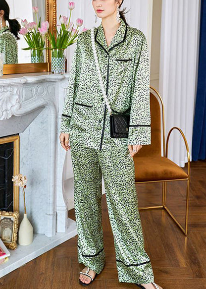 Casually Elegant Garment with a Refined Edge