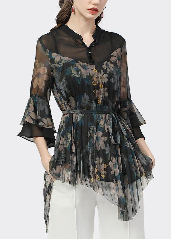 Well Tailored Blouse with a Graceful Silhouette