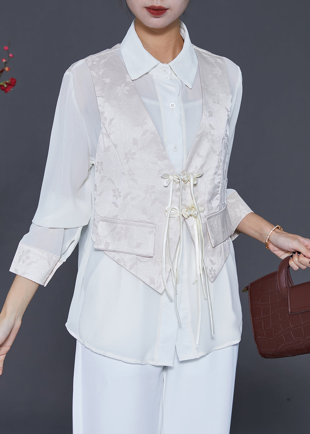 Beautifully Finished Shirt in a Timeless Design