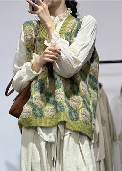 Classic Vintage Coat with a Flattering Fit