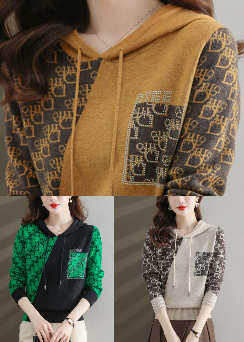 Effortlessly Elegant Sweater with a Timeless Design