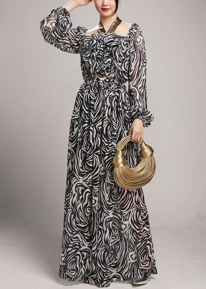 Sophisticated Garment with a Clean Classic Look