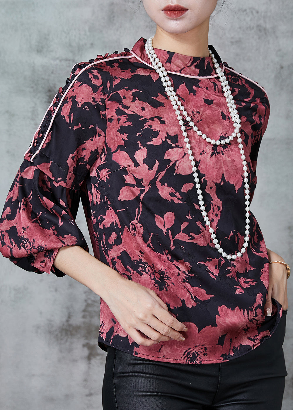 Classic Vintage Shirt with a Flattering Fit