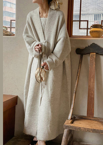 Well Tailored Coat with a Graceful Silhouette