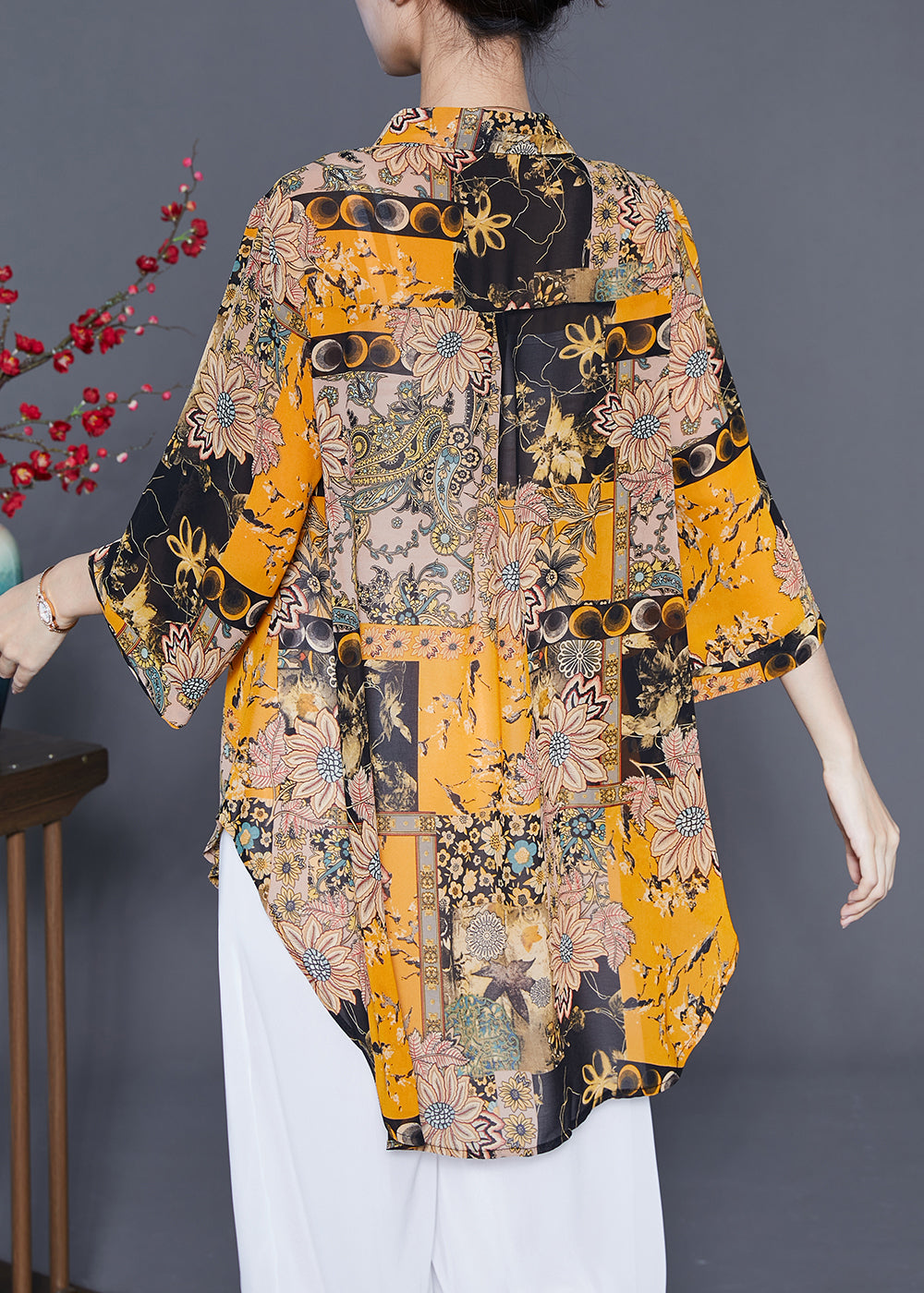 Effortlessly Elegant Shirt with a Timeless Design