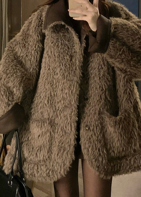 Elegantly Styled Coat for Everyday Wear