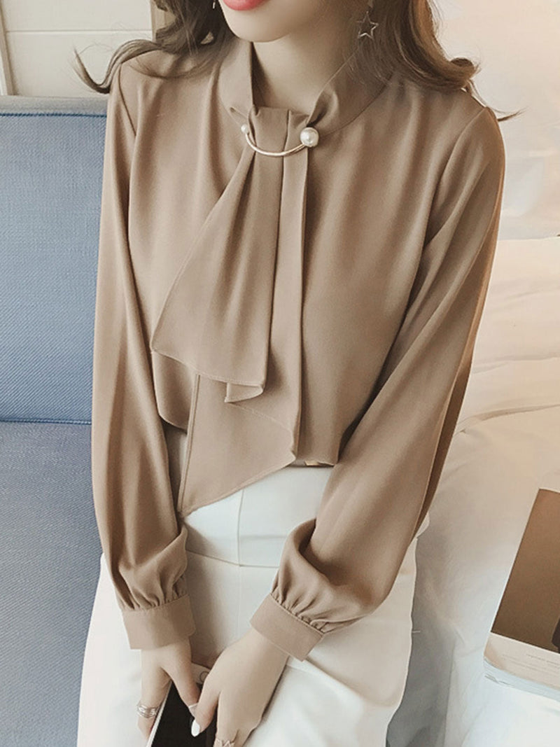 Classic Vintage Shirt with a Flattering Fit