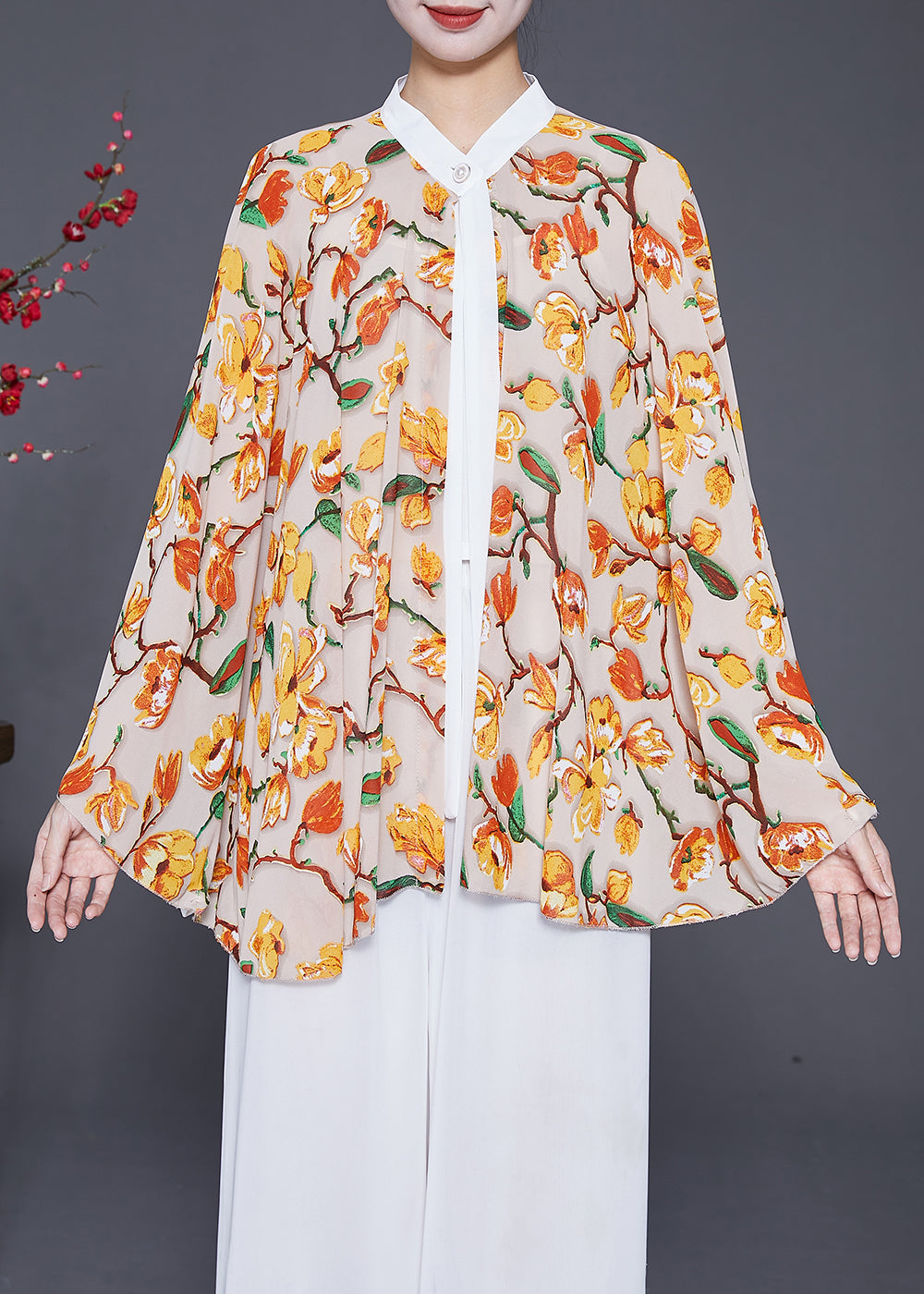 Beautifully Crafted Blouse in a Classic Style