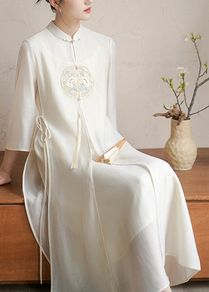 Sophisticated Dress with a Clean Classic Look