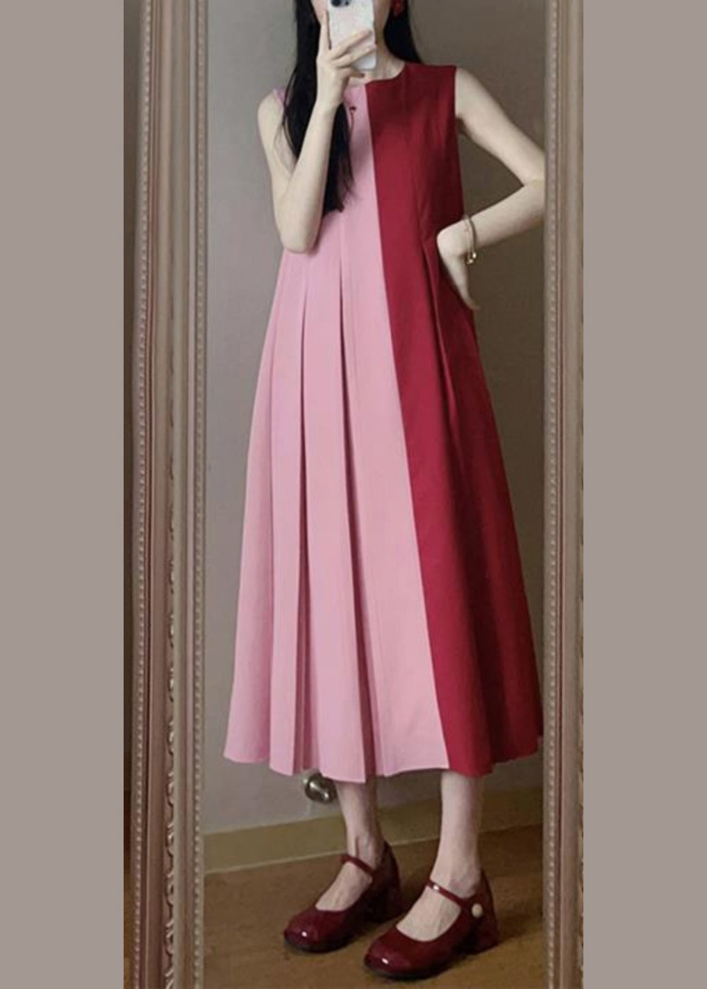 Sophisticated Dress with a Clean Classic Look