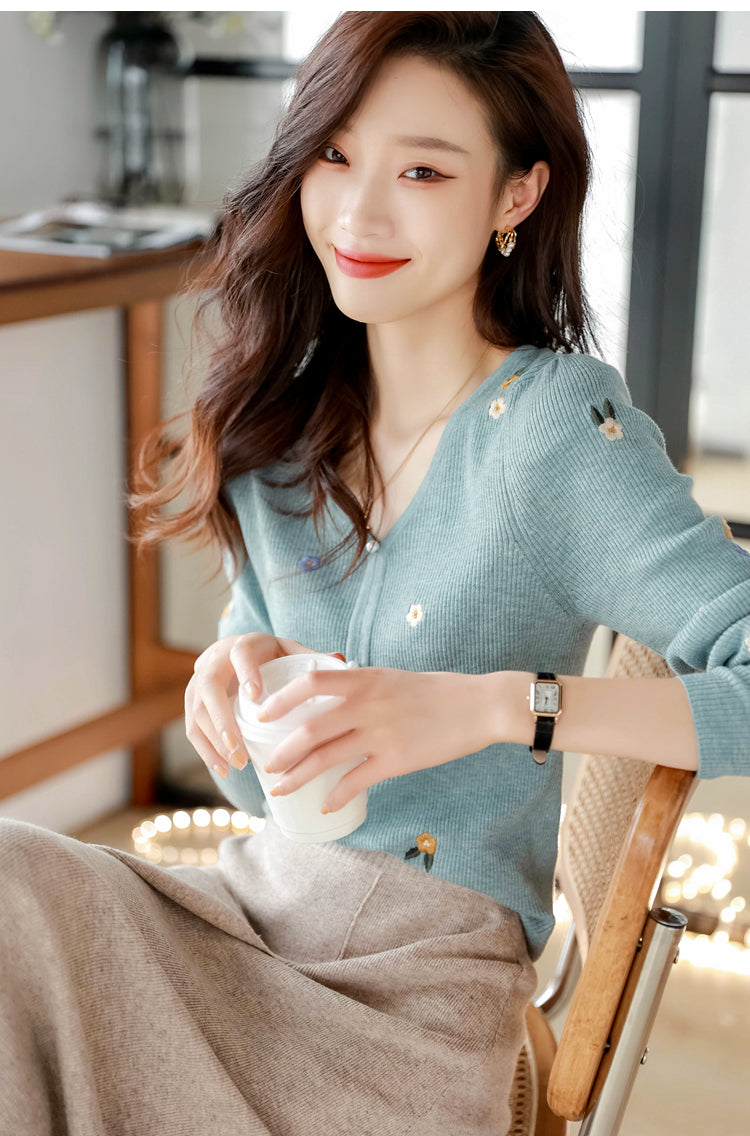 Elegantly Styled Sweater for Everyday Wear