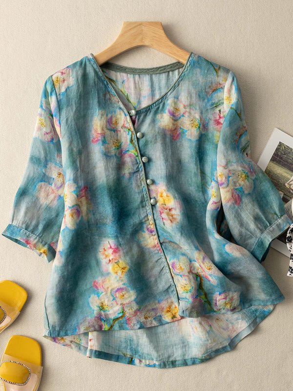 Effortlessly Elegant Top with a Timeless Design