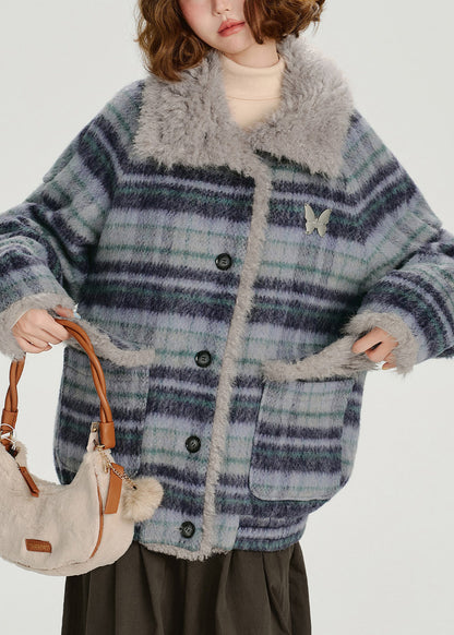 Well Tailored Coat with a Graceful Silhouette