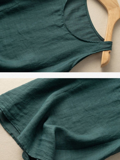 Effortlessly Elegant Garment with a Timeless Design