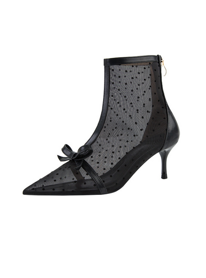 Graceful Orthopedic Boots for Modern Look