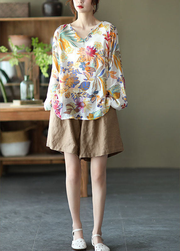 Classic Vintage Blouse with a Flattering Fit