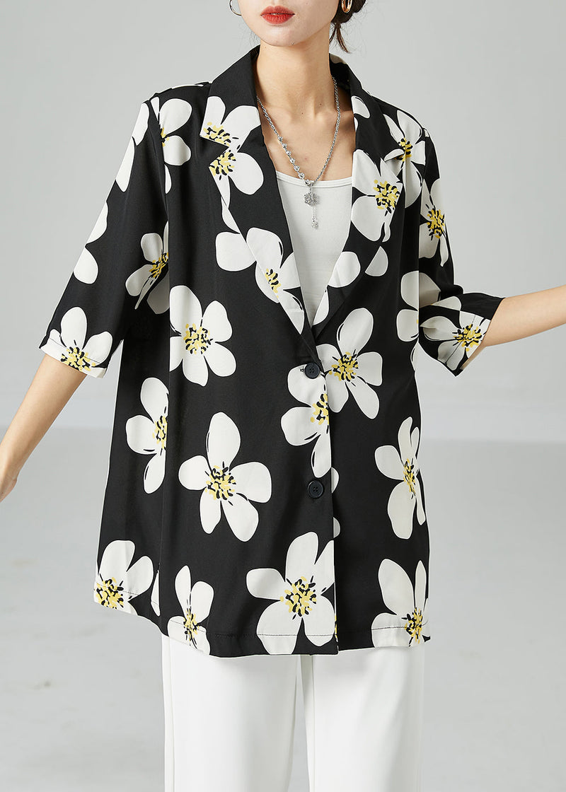 Sophisticated Blouse with a Clean Classic Look
