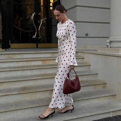 Classic Vintage & Enduringly Stylish Dress