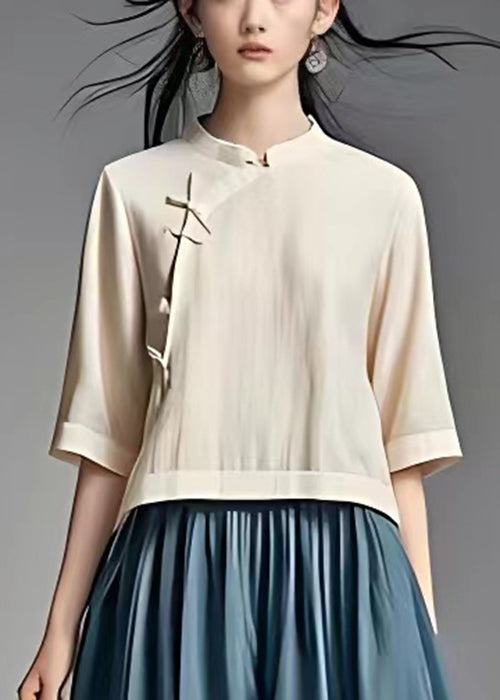 Beautifully Finished Top in a Timeless Design