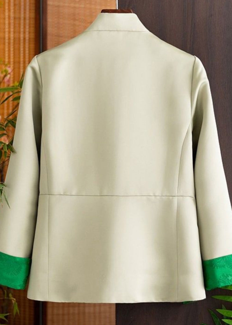 Classic Vintage Coat with a Flattering Fit